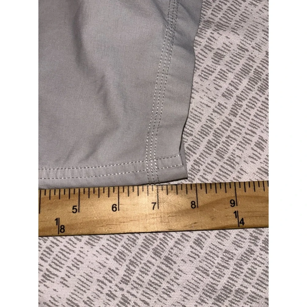 Vuori Shorts Mens XS Gray Athletic Lined Quick Dry Stretch Drawstring 7 Inch